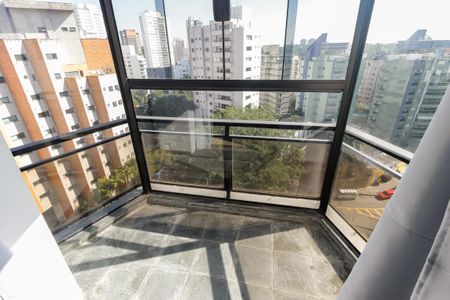 Apartamento para alugar com 540m², 5 quartos e 4 vagas Apartamento para alugar com 540m², 5 quartos e 4 vagasVaranda - Suíte 2