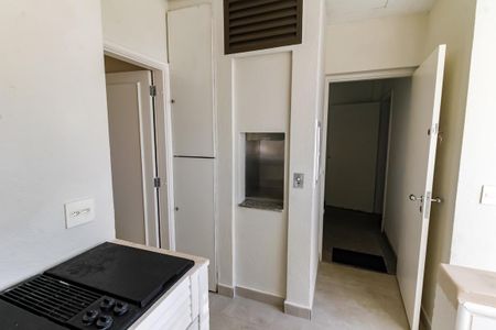 Apartamento para alugar com 540m², 5 quartos e 4 vagas Apartamento para alugar com 540m², 5 quartos e 4 vagasDetalhe - Churrasqueira (Elevador)