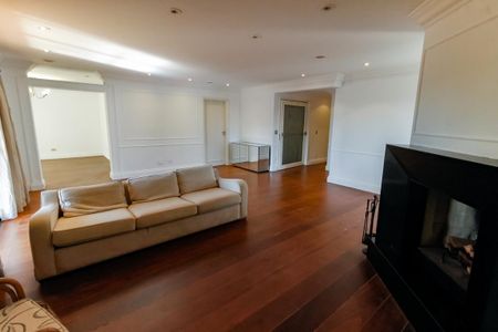 Apartamento para alugar com 540m², 5 quartos e 4 vagas Apartamento para alugar com 540m², 5 quartos e 4 vagasSala 1