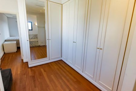 Apartamento para alugar com 540m², 5 quartos e 4 vagas Apartamento para alugar com 540m², 5 quartos e 4 vagasBanheiro da Suíte 4