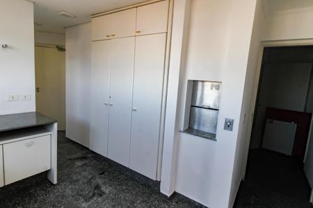 Apartamento para alugar com 540m², 5 quartos e 4 vagas Apartamento para alugar com 540m², 5 quartos e 4 vagasÁrea de Serviço