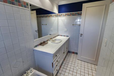 Apartamento para alugar com 540m², 5 quartos e 4 vagas Apartamento para alugar com 540m², 5 quartos e 4 vagasBanheiro da Suíte 2