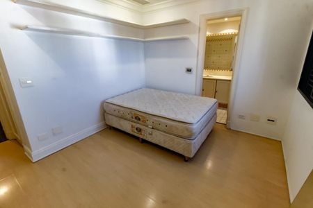 Apartamento para alugar com 540m², 5 quartos e 4 vagas Apartamento para alugar com 540m², 5 quartos e 4 vagasSuíte 3