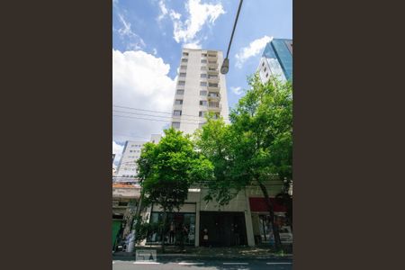 Apartamento para alugar com 90m², 2 quartos e 1 vagaFachada