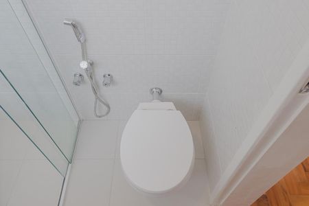Apartamento para alugar com 115m², 2 quartos e 1 vaga Apartamento para alugar com 115m², 2 quartos e 1 vagaBanheiro da Suíte