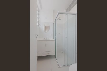 Apartamento para alugar com 115m², 2 quartos e 1 vaga Apartamento para alugar com 115m², 2 quartos e 1 vagaBanheiro da Suíte