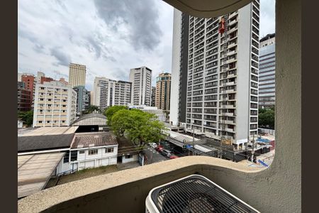 Apartamento para alugar com 69m², 2 quartos e 1 vagaVaranda
