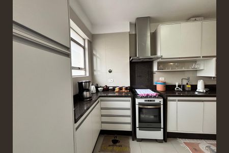 Apartamento para alugar com 69m², 2 quartos e 1 vagaCozinha