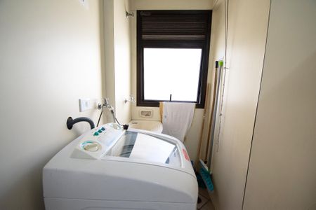 Studio para alugar com 55m², 2 quartos e 2 vagas Studio para alugar com 55m², 2 quartos e 2 vagasÁrea de Serviço