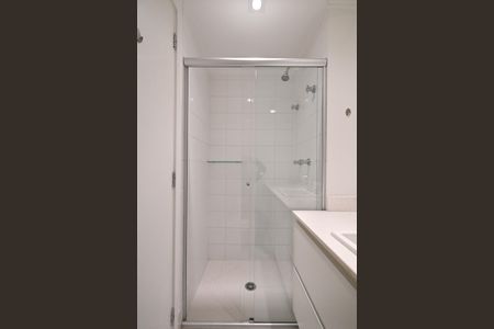 Apartamento à venda com 120m², 2 quartos e 2 vagasBanheiro social