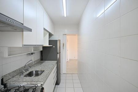 Apartamento à venda com 120m², 2 quartos e 2 vagasCozinha