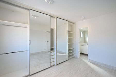 Apartamento à venda com 120m², 2 quartos e 2 vagasSuíte