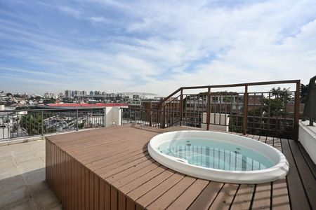 Apartamento à venda com 120m², 2 quartos e 2 vagasCobertura