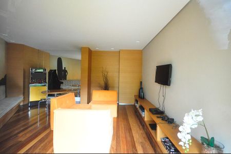 Apartamento à venda com 120m², 2 quartos e 2 vagasÁrea comum
