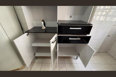 Apartamento à venda com 48m², 1 quarto e sem vaga Apartamento à venda com 48m², 1 quarto e sem vagaCozinha