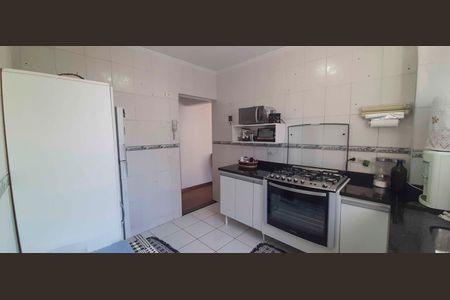 Apartamento para alugar com 65m², 2 quartos e 1 vagaCozinha