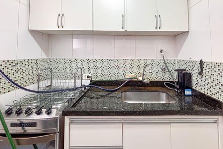 Apartamento à venda com 80m², 2 quartos e 1 vagaCozinha e Área de Serviço