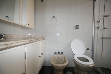 Apartamento para alugar com 160m², 3 quartos e 2 vagasBanheiro