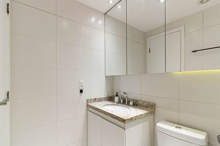 Apartamento para alugar com 45m², 1 quarto e 1 vaga Apartamento para alugar com 45m², 1 quarto e 1 vagaBanheiro da Suíte