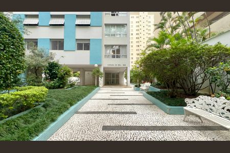 Apartamento para alugar com 84m², 2 quartos e 1 vaga Apartamento para alugar com 84m², 2 quartos e 1 vagaFachada