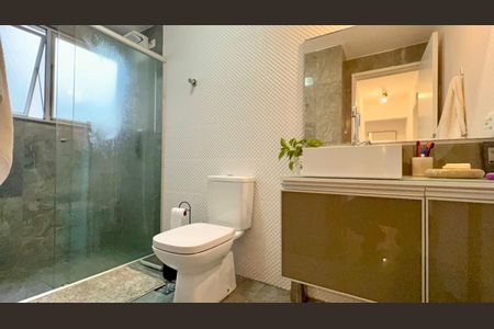 Apartamento para alugar com 84m², 2 quartos e 1 vaga Apartamento para alugar com 84m², 2 quartos e 1 vagaBanheiro social