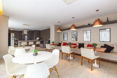 Apartamento para alugar com 33m², 1 quarto e 1 vagaÁrea comum - Salão de festas