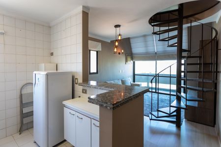 Cozinha de apartamento para alugar com 1 quarto, 68m² em Cambuí, Campinas