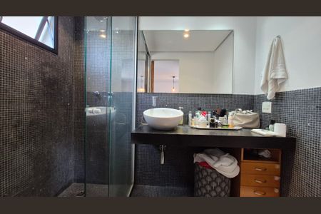 Apartamento à venda com 114m², 3 quartos e 2 vagasBanheiro da suíte