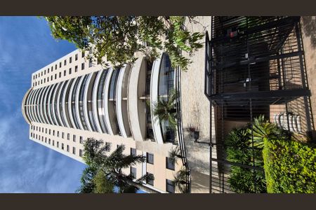 Apartamento à venda com 114m², 3 quartos e 2 vagasFachada