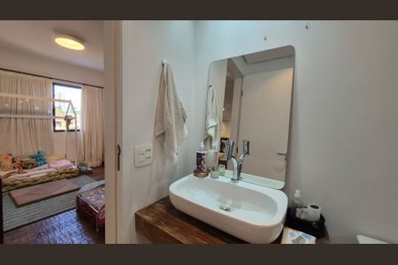 Apartamento à venda com 114m², 3 quartos e 2 vagasBanheiro social