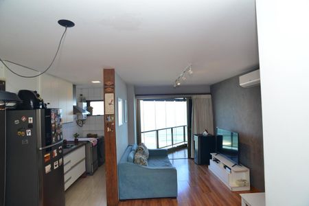 Apartamento para alugar com 71m², 1 quarto e 2 vagasSala