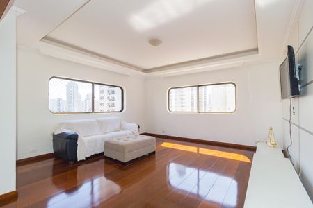 Apartamento à venda com 300m², 5 quartos e 3 vagasSala de TV