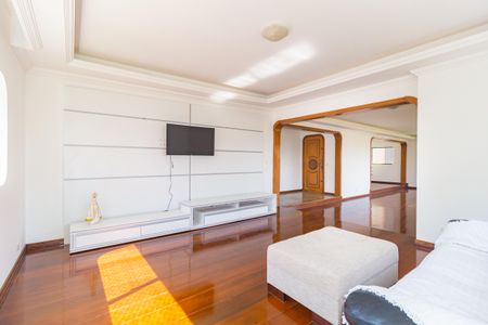 Apartamento à venda com 300m², 5 quartos e 3 vagasSala de TV