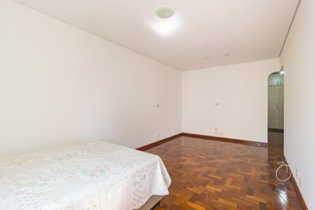 Apartamento à venda com 300m², 5 quartos e 3 vagasSuíte 3