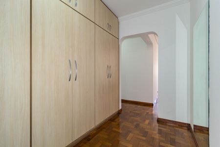 Apartamento à venda com 300m², 5 quartos e 3 vagasCloset - Suíte 3