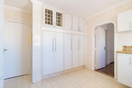 Apartamento à venda com 300m², 5 quartos e 3 vagasÁrea de Serviço