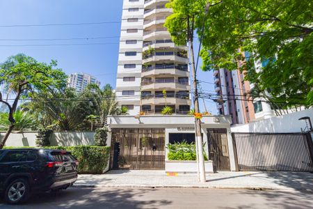 Apartamento à venda com 300m², 5 quartos e 3 vagasFachada