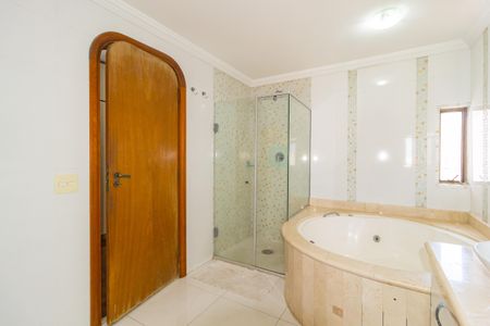 Apartamento à venda com 300m², 5 quartos e 3 vagasBanheiro da Suíte 3