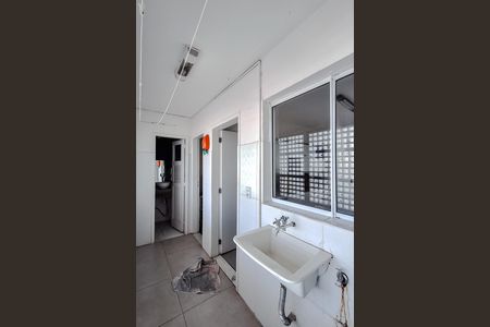 Apartamento para alugar com 107m², 3 quartos e 1 vagaÁrea de Serviço