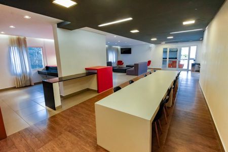 Apartamento à venda com 62m², 2 quartos e 1 vaga Apartamento à venda com 62m², 2 quartos e 1 vagaÁrea comum - Salão de festas