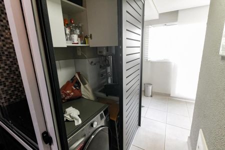Apartamento à venda com 62m², 2 quartos e 1 vaga Apartamento à venda com 62m², 2 quartos e 1 vagaÁrea de Serviço