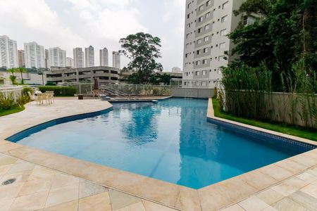 Apartamento à venda com 62m², 2 quartos e 1 vaga Apartamento à venda com 62m², 2 quartos e 1 vagaÁrea comum - Piscina