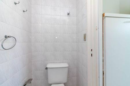 Apartamento à venda com 105m², 3 quartos e 3 vagas Apartamento à venda com 105m², 3 quartos e 3 vagasBanheiro de Serviço