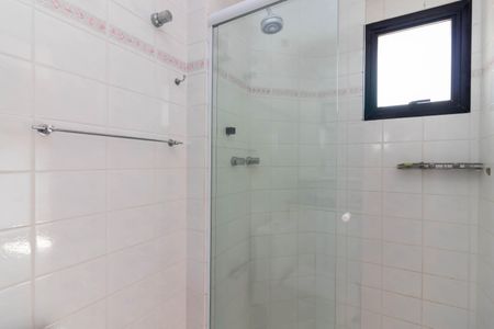 Apartamento à venda com 105m², 3 quartos e 3 vagas Apartamento à venda com 105m², 3 quartos e 3 vagasBanheiro da Suíte