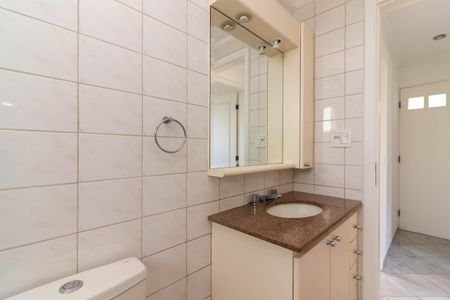 Apartamento à venda com 105m², 3 quartos e 3 vagas Apartamento à venda com 105m², 3 quartos e 3 vagasBanheiro 2