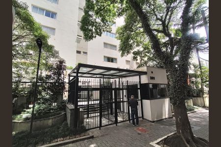 Apartamento para alugar com 170m², 4 quartos e 3 vagas Apartamento para alugar com 170m², 4 quartos e 3 vagasFachada