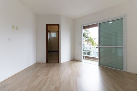 Casa à venda com 260m², 3 quartos e 3 vagasSuíte 2