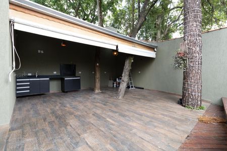 Casa à venda com 260m², 3 quartos e 3 vagasQuintal