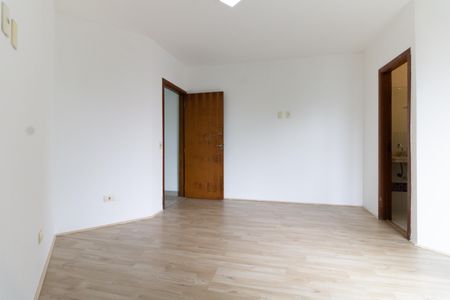 Casa à venda com 260m², 3 quartos e 3 vagasSuíte 2