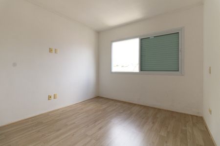 Casa à venda com 260m², 3 quartos e 3 vagasSuíte 3